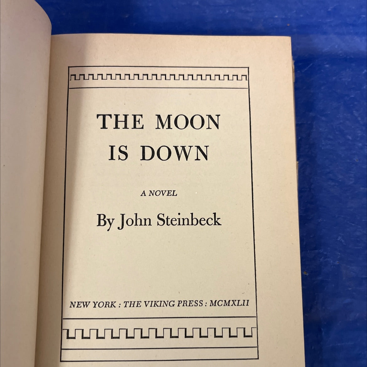 the moon is down book, by John Steinbeck, 1942 Hardcover, First Edition image 2