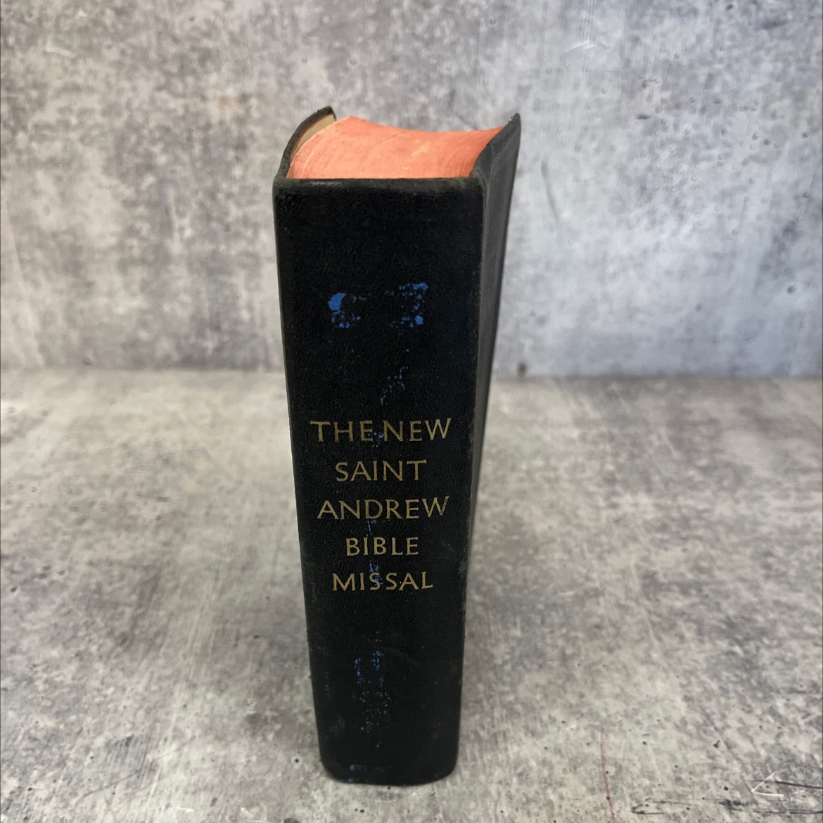 the new saint andrew bible missal book, by missal commission, 1966 Leather image 1