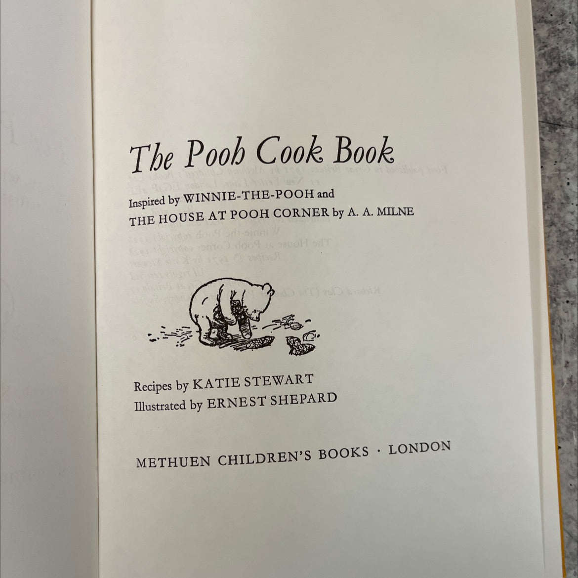 the pooh cook book book, by katie stewart, 1981 Hardcover image 2