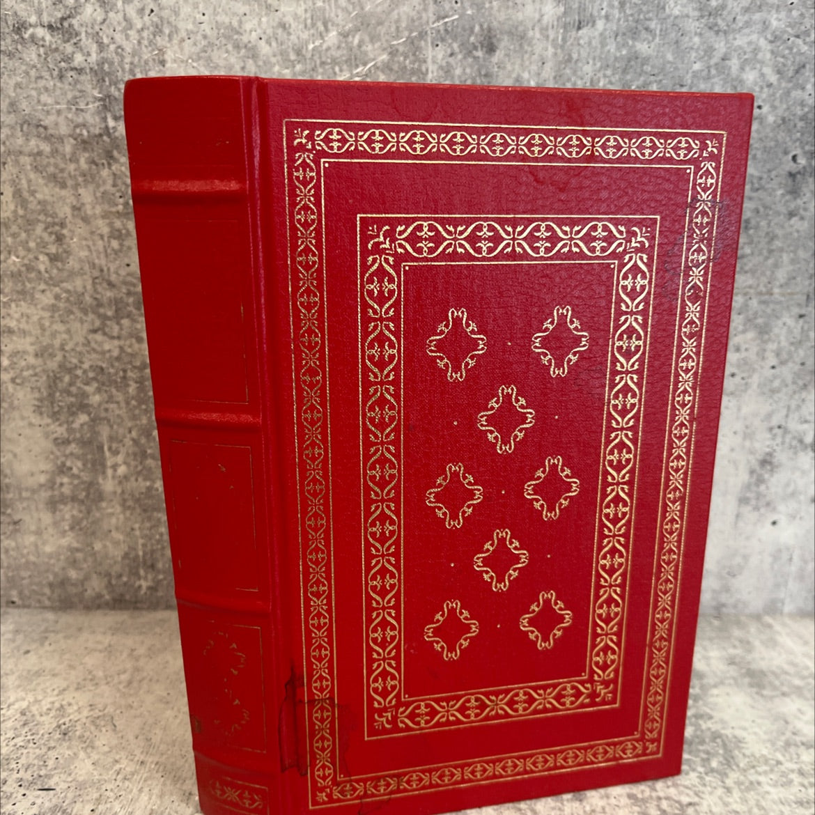 the red and the black book, by Stendhal, 1981 Leather, Vintage image 1