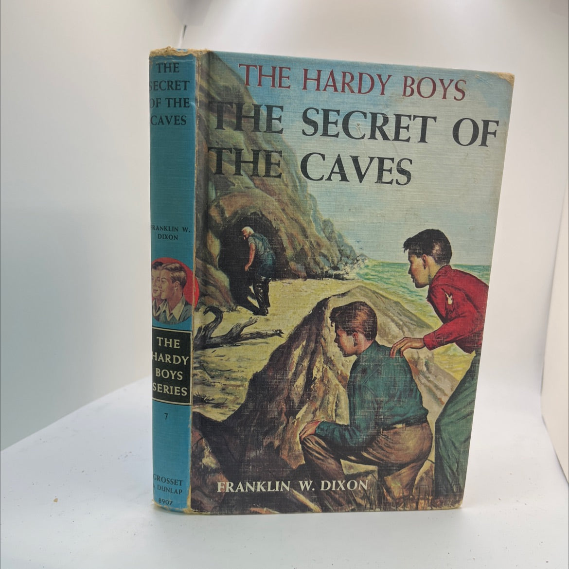 the secret of the caves book, by franklin w. dixon, 1964 Hardcover image 1