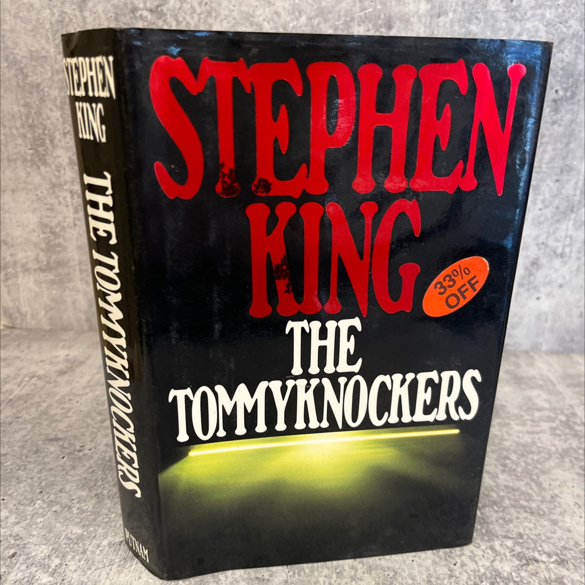 the tommyknockers book, by Stephen King, 1987 Hardcover image 1