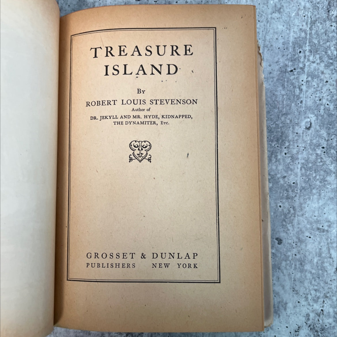 treasure island book, by robert louis stevenson, 1970 Hardcover image 2