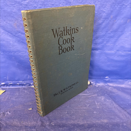 watkins household hints book, by J. R. Watkins Company, 1943 Hardcover image 1