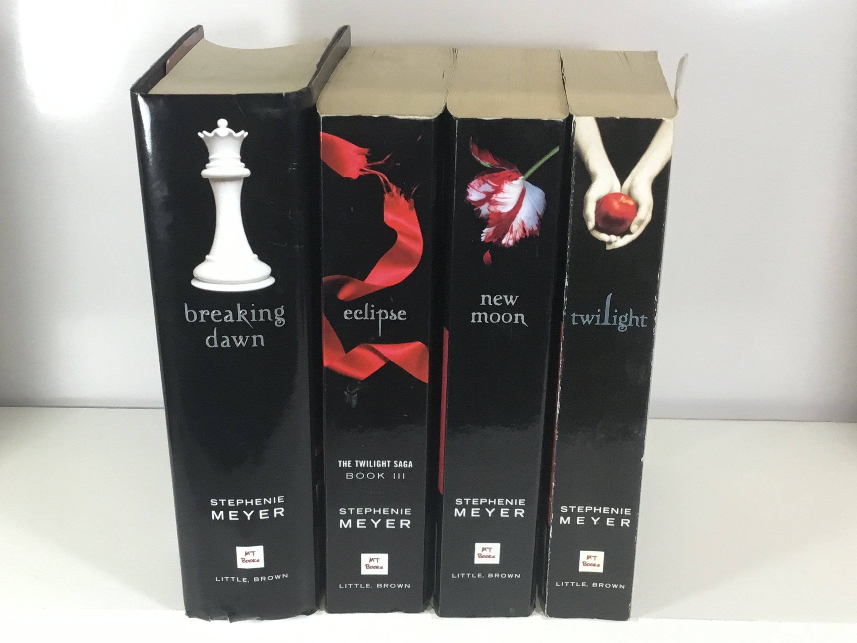 Twilight complete saga discount books